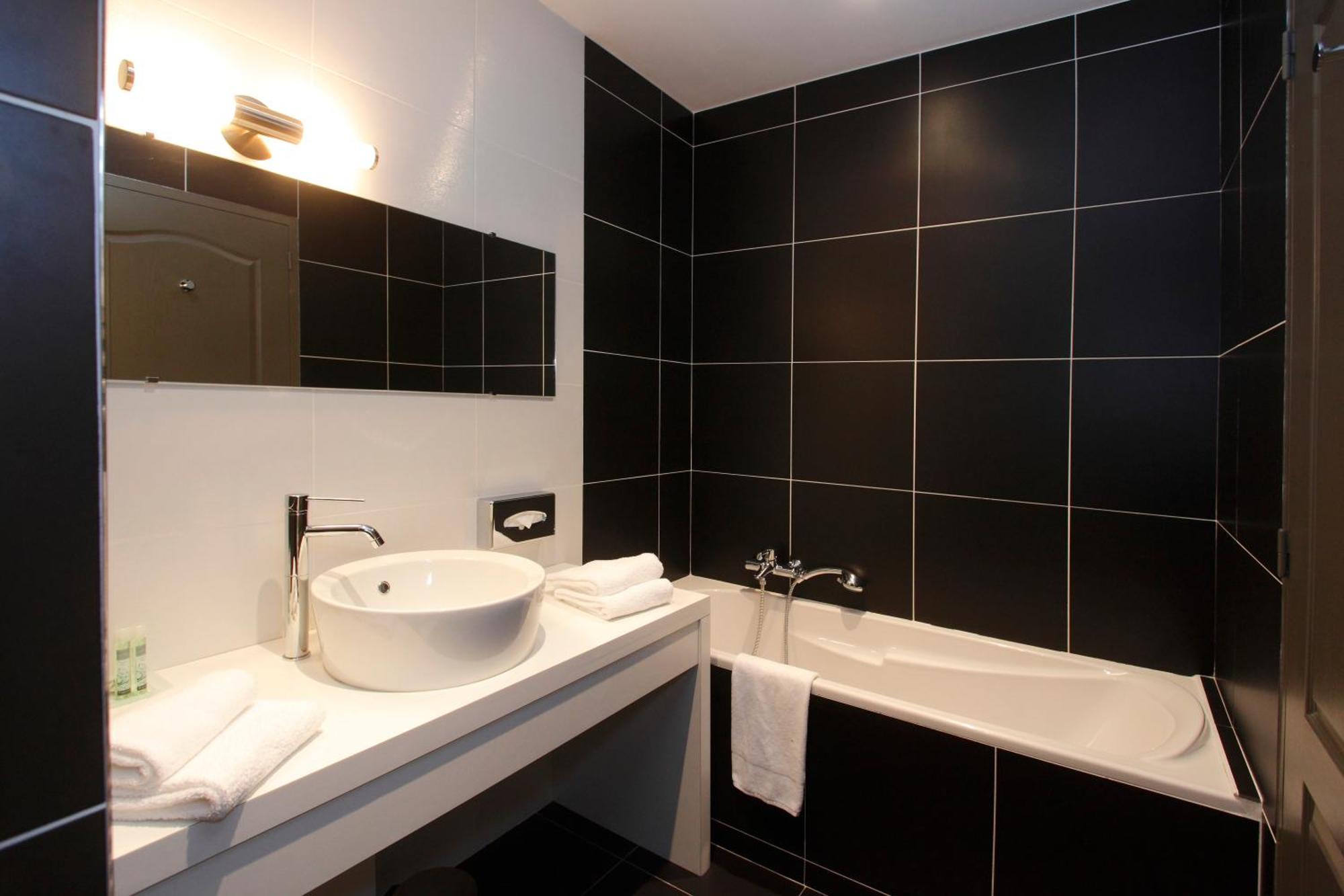 Hotel Chateau De La Barbiniere Saint-Laurent-sur-Sevre Ngoại thất bức ảnh